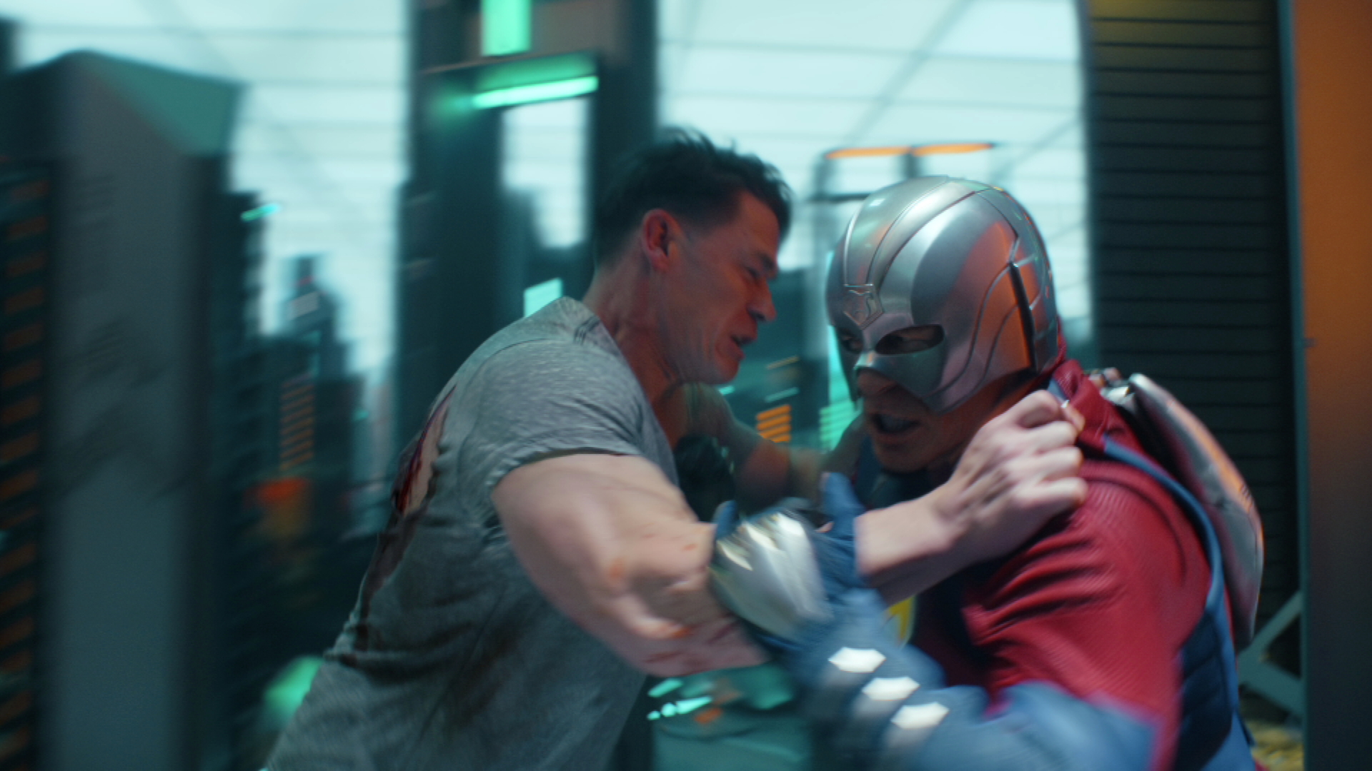 Por qué la temporada 2 de Peacemaker hace el multiverso correcto