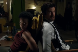 Diez años después, Powers regresa a la televisión con un nuevo giro