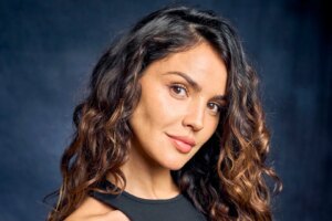 Eiza González resuelve el prolongado debate de los fanáticos de las Gilmore Girls sobre Jess