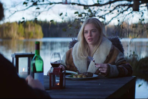 Revisión de Over Your Dead Body: Samara Weaving se deleita en la comedia ‘Murder Your Spouse’