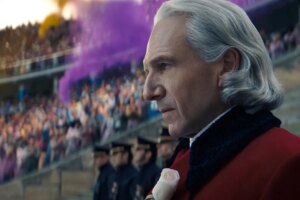 El tráiler de la precuela de Los juegos del hambre presenta a Ralph Fiennes como otro villano de la novela juvenil