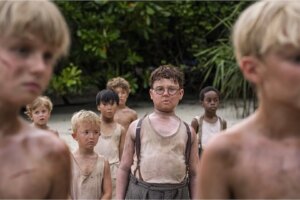 Reseña de El señor de las moscas: Jack Thorne hace que el clásico de William Golding se sienta dolorosamente oportuno