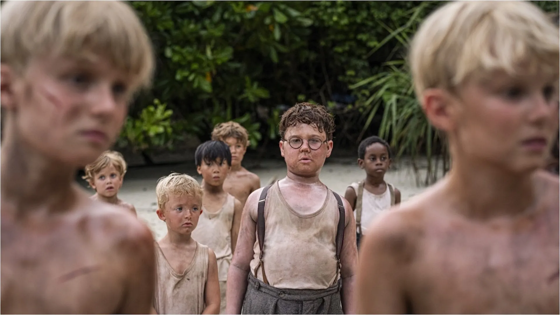 Reseña de El señor de las moscas: Jack Thorne hace que el clásico de William Golding se sienta dolorosamente oportuno