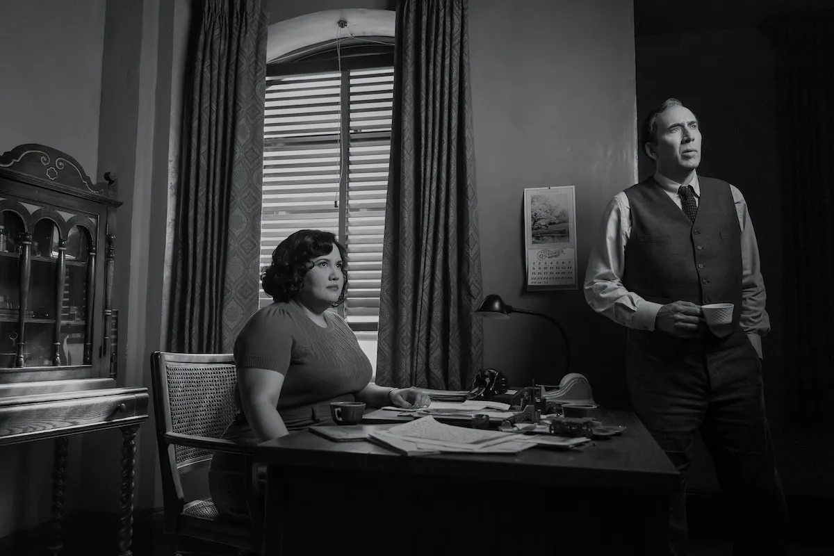 Janet Ross (Karen Rodriguez) and Ben Reilly/Spiderman (Nicolas Cage) in SPIDER-NOIR