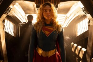 Supergirl merece algo mejor que el frenesí actual de los medios