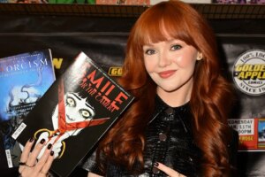 Hannah Rose May sobre cómo navegar el terror desde la pasarela hasta la Casa Blanca