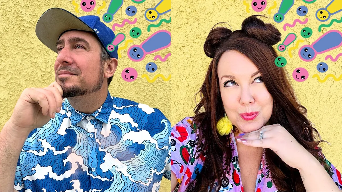 ¡Lo que sea! Te hace feliz: conoce a la pareja casada que elabora accesorios nostálgicos para la Generación Z
